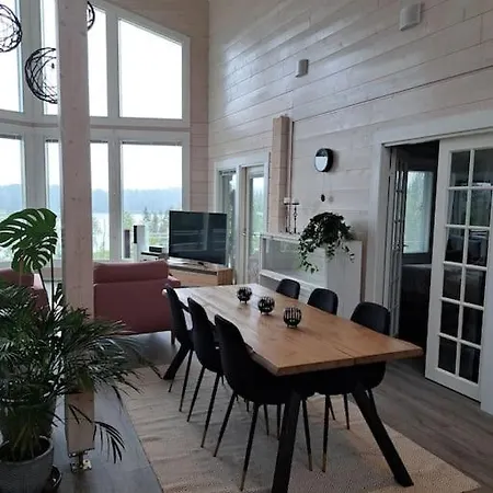 Upea Taivalkoskella Villa Taivalkoski